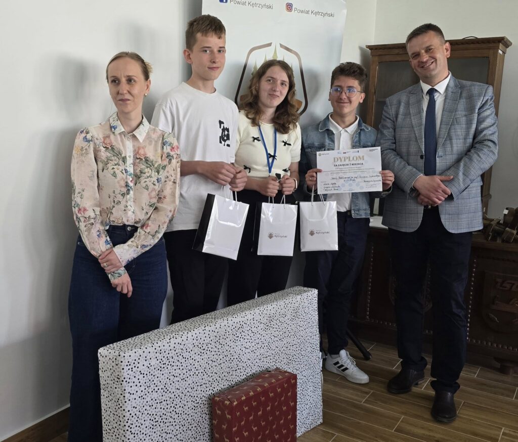 SUKCESY UCZNIÓW KLASY VIII